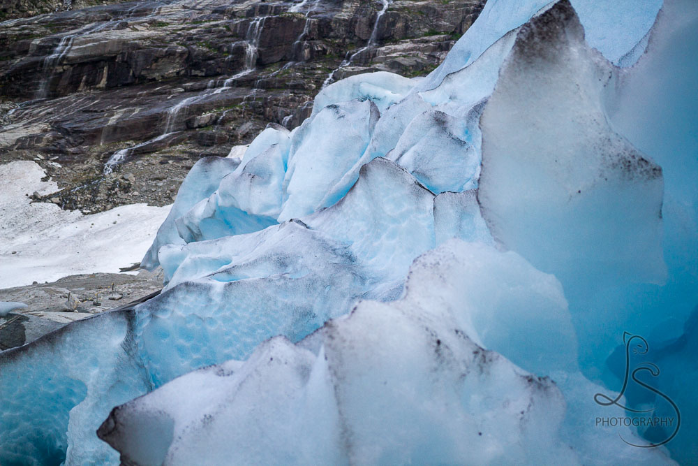 Ice details of the Nigardsbreen glacier in Norway | LotsaSmiles Photography
