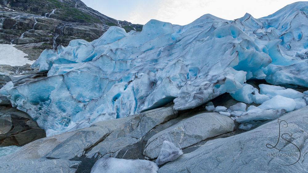 The Nigardsbreen glacier in Norway | LotsaSmiles Photography